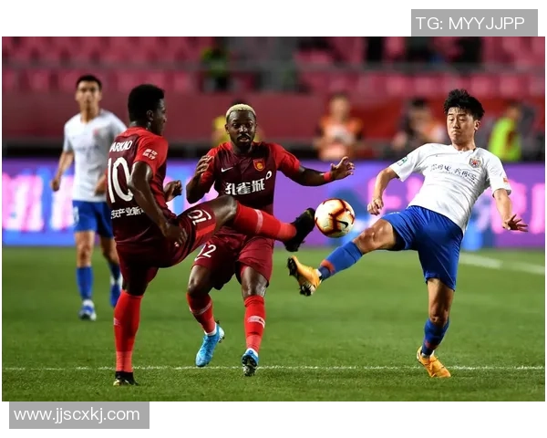 中超第23轮精彩对决河北华夏迎战山东鲁能争夺三分荣耀 中超第23轮精彩对决河北华夏迎战山东鲁能争夺三分荣耀